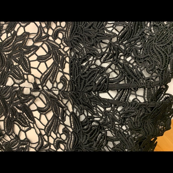 Keepsake the Label dress black over a nude lined M - Picture 5 of 9